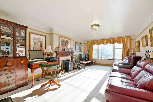 York Road, Windsor, SL4, photo 2