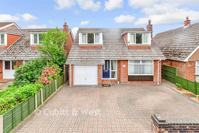 Southleigh Road, Emsworth, PO10, photo 1