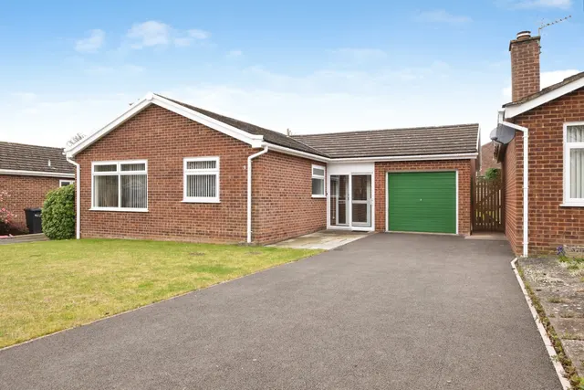 Juniper Place, Ross-On-Wye, photo 1