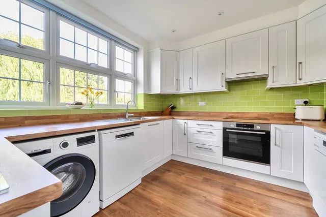 Gilbert Road, Pinner, HA5, photo 3