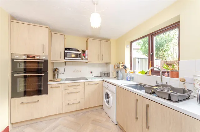 Llys Sambrook, Penmaenmawr, LL34, photo 3