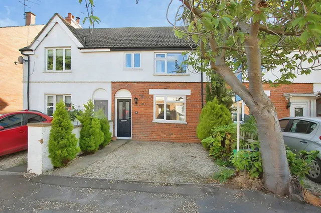 Croft Gardens, Charlton Kings, Cheltenham, GL53 8LG, photo 1