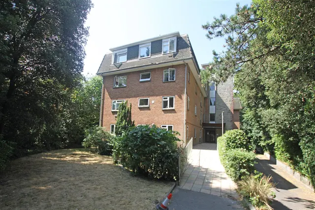 Dean Park Road, Bournemouth, photo 1