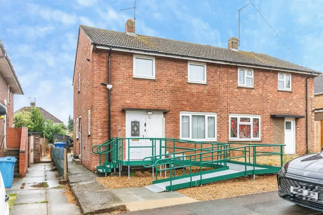 Haynes Road, Kettering, photo 1