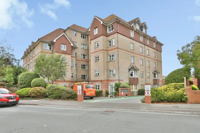 Seafield Road, Bournemouth, BH6, photo 1