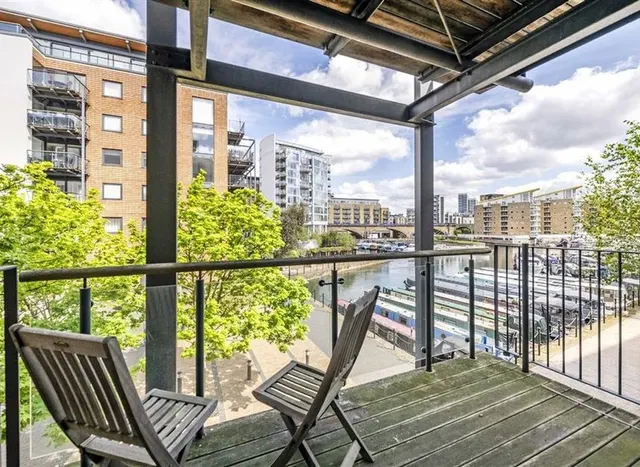 Branch Road, Limehouse, E14, photo 1