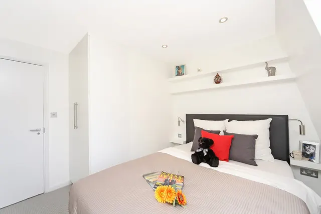Photo 2 — Wyndham Street, Marylebone, W1H