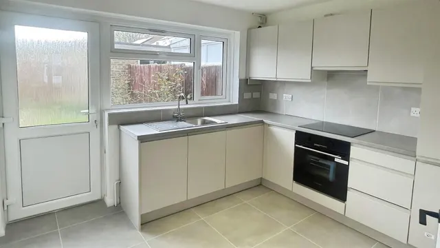 Roman Drive, Peterborough, PE8, photo 2