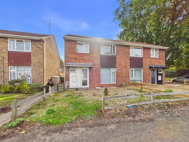Frank Brookes Road, Cheltenham, GL51, photo 1