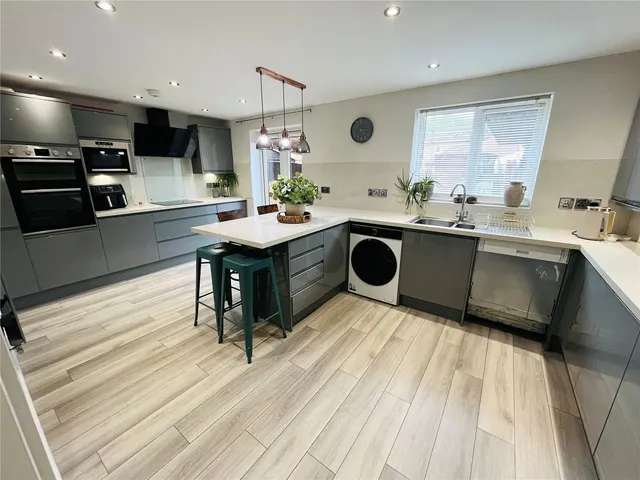 Ocean Drive, Warsop, NG20, photo 2
