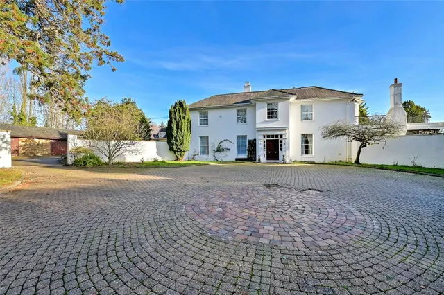 Wood Lane, Iver, Buckinghamshire, SL0 0LB, photo 1