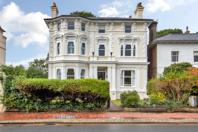Mount Ephraim, Tunbridge Wells, Kent, TN4 8BS, photo 1