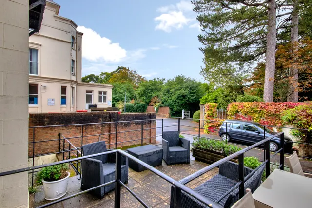 Photo 3 — Mount Ephraim, Tunbridge Wells, Kent, TN4 8BS