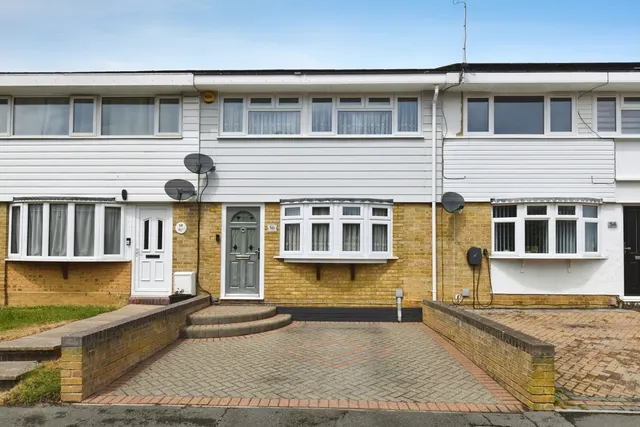Markhams Chase, Basildon, Essex, SS15, photo 1