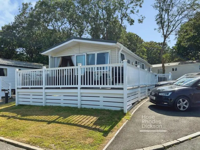 Thorness Lane, Cowes, PO31, photo 1