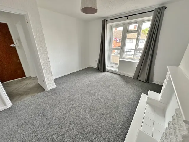 Teviot Avenue, Aveley, RM15, photo 3