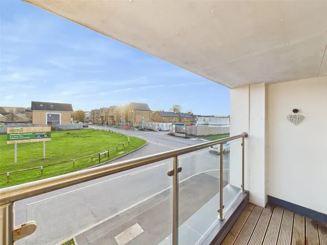 Cranwell Road, Locking Parklands, BS24, photo 2