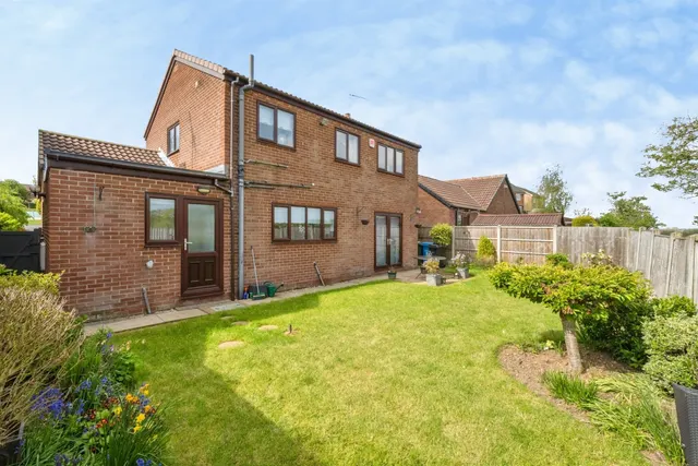 Photo 2 — Briar Court, Harworth, DONCASTER