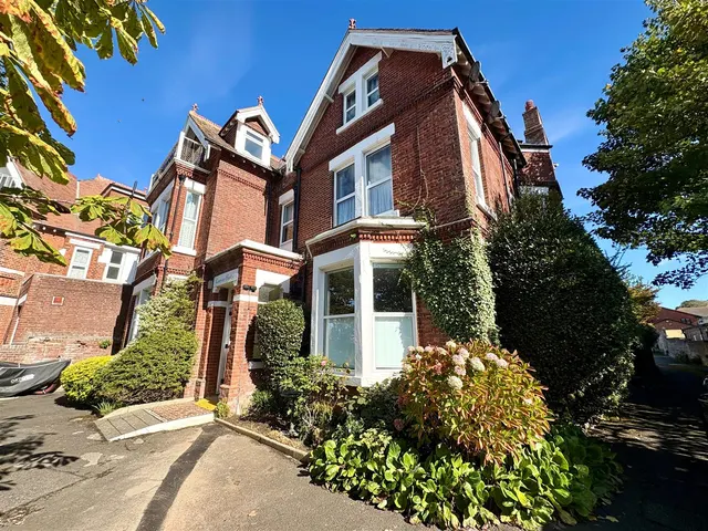 Beach Rd, Littlehampton, photo 1