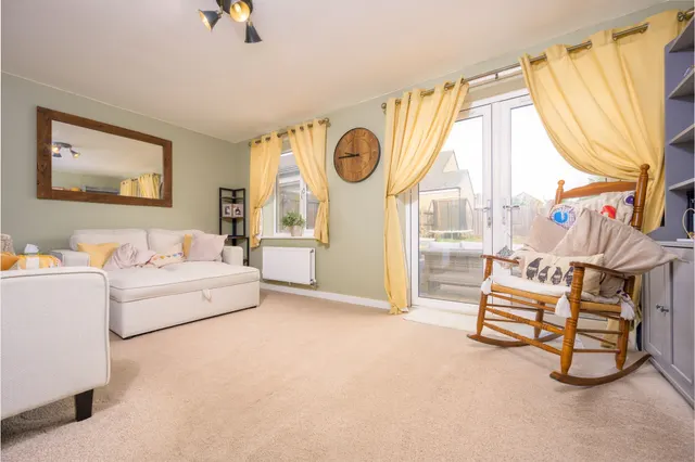 Harrington Road, Kettering, NN14, photo 2