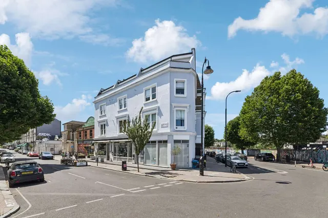 Chesterfield House, King Henry's Road, Primrose Hill, London, NW3 3QP, photo 1