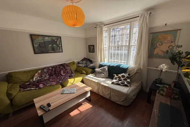 Henshaw Street, SE17, photo 2