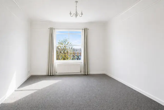 Offerton Road, London, SW4, photo 2