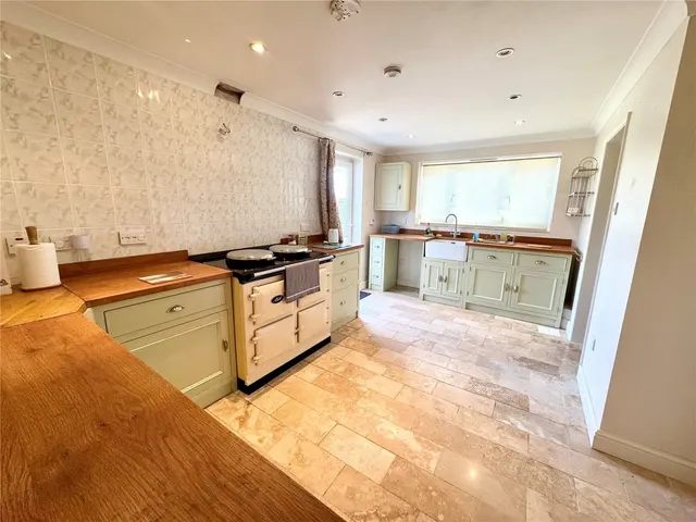 Letheren Place, Eastbourne, BN21, photo 3