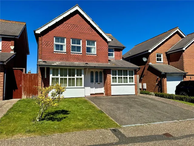 Letheren Place, Eastbourne, BN21, photo 1