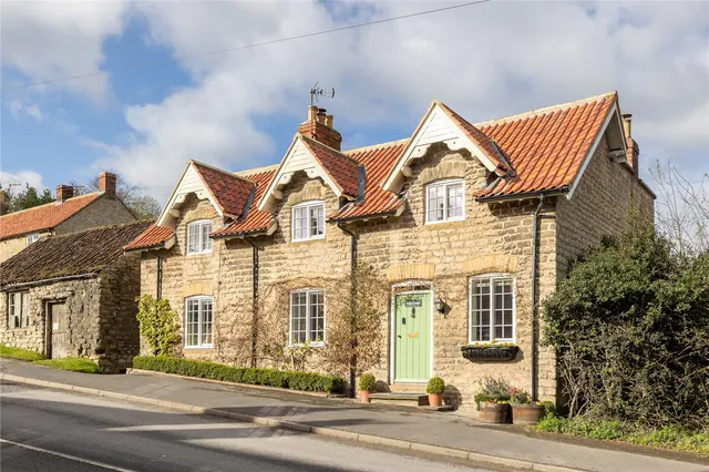 High Street, Hovingham, York, North Yorkshire, YO62 4LA, photo 1