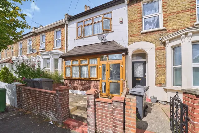 Michael Road, Leytonstone, London, E11, photo 1