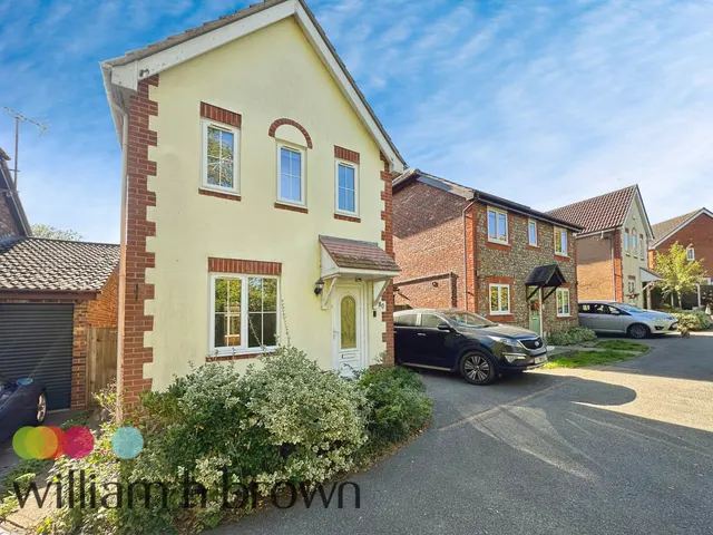 Bridport Way, Braintree, CM7, photo 1