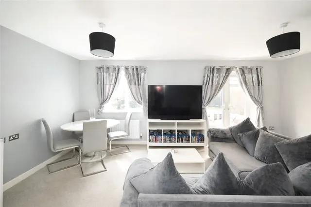 Photo 3 — Fieldon Drive, ATHERSTONE, Warwickshire, CV9
