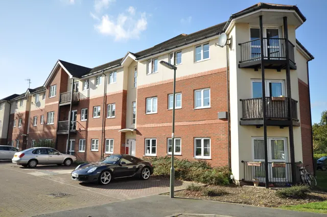 School Meadow, Guildford, GU2, photo 1