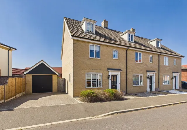 Stoddart Road, Bramford, IP8, photo 1