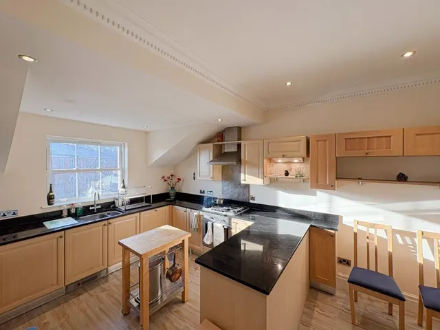 Nightingale Walk, Burntwood, WS7, photo 2