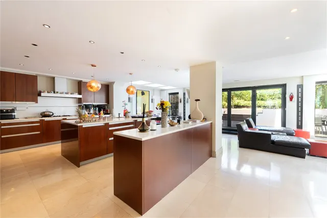 Photo 2 — Haverstock Hill, Belsize Park, London, NW3 2AT