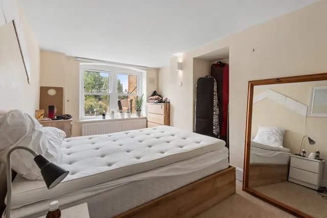 Este Road, London, SW11, photo 2