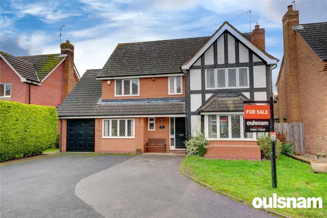 Showell Close, Droitwich, Worcestershire, WR9 8UQ, photo 1