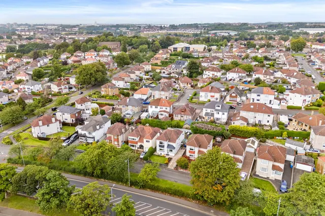 Photo 2 — Glasgow Road, Garrowhill, G69