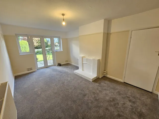 Photo 2 — Bourne Avenue, Salisbury, Wiltshire, SP1 1LS