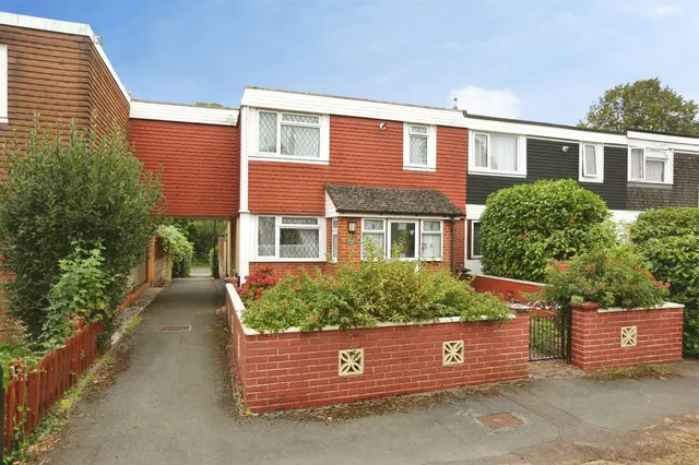 Arnheim Road, Southampton, SO16, photo 1