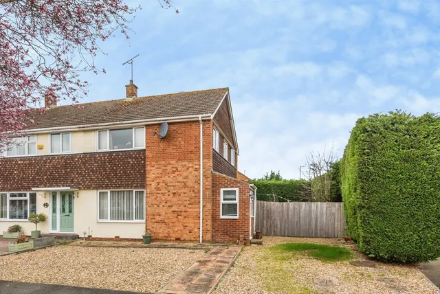 Thames Avenue, Swindon, photo 1
