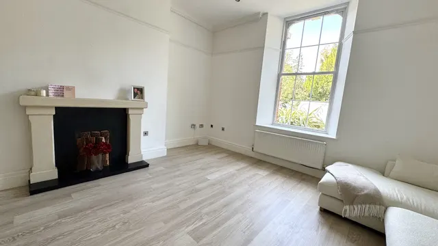 Nightingale Court, Burntwood, WS7, photo 3