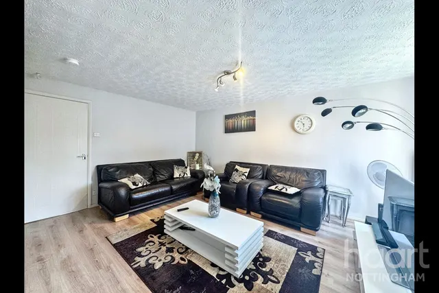 Ardmore Close, Nottingham, NG2, photo 3