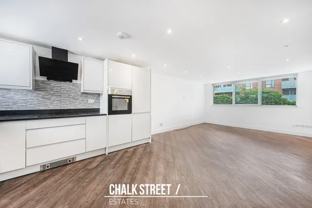 Photo 3 — Menthone Place, Hornchurch, RM11 1BA