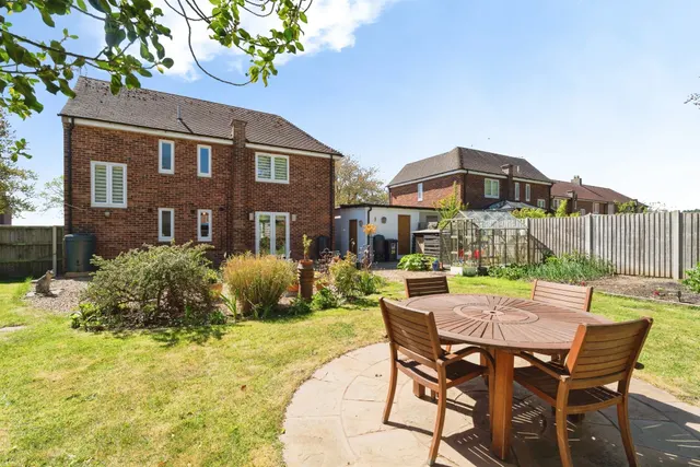 Photo 3 — Stephenson Close, West Raynham, Fakenham