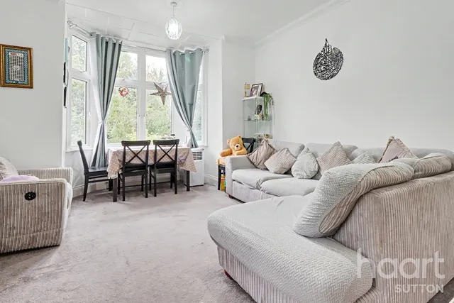 Honeywood Walk, Carshalton, SM5, photo 2