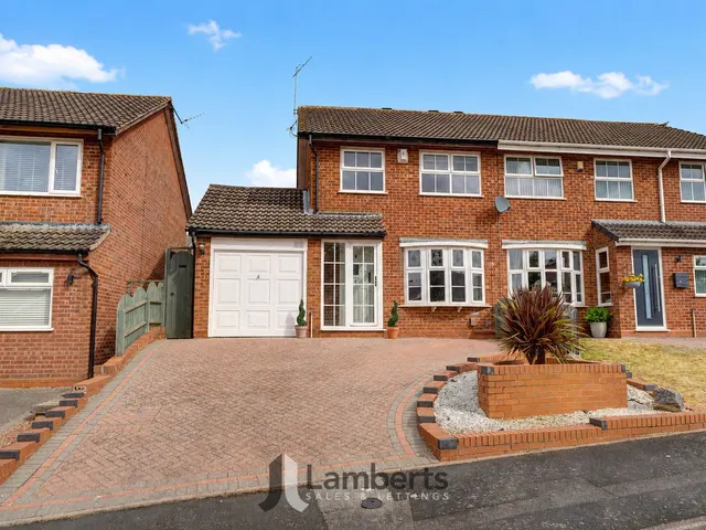6 Maisemore Close, Redditch, photo 1