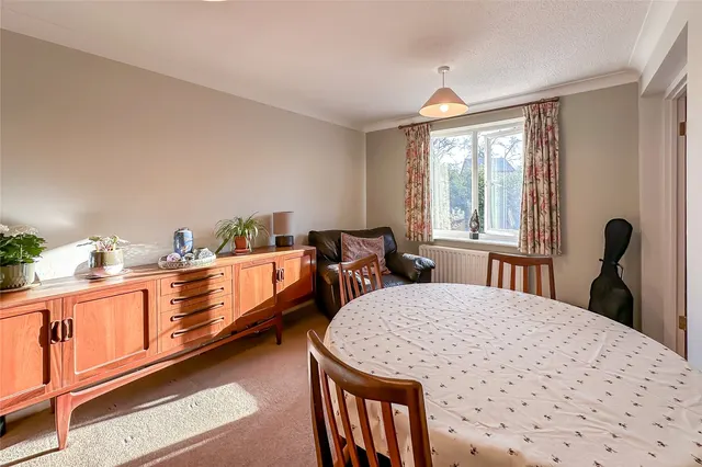 Photo 3 — Welbeck Rise, Harpenden, Hertfordshire, AL5 1RT